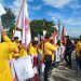 Ratusan mahasiswa dari BEM UPR Menggelar aksi demonstrasi menolak RUU Omnibus law di DPRD Kalteng, doi terima oleh sejumlah anggota Dewan, Kamis (12/3/2020)