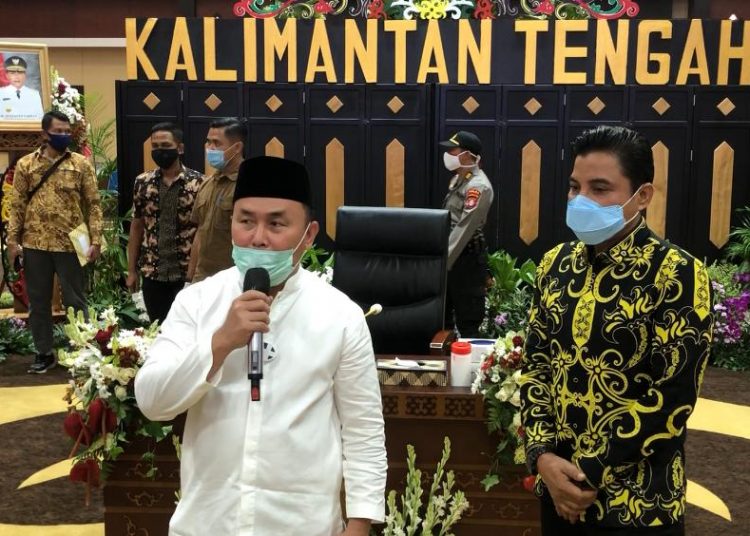 Gubernur Kalimantan Tengah, H Sugianto Sabran dalam kegiatan upaya percepatan penanggulangan Covid-19 di wilayah Kotim serta daerah lainnya