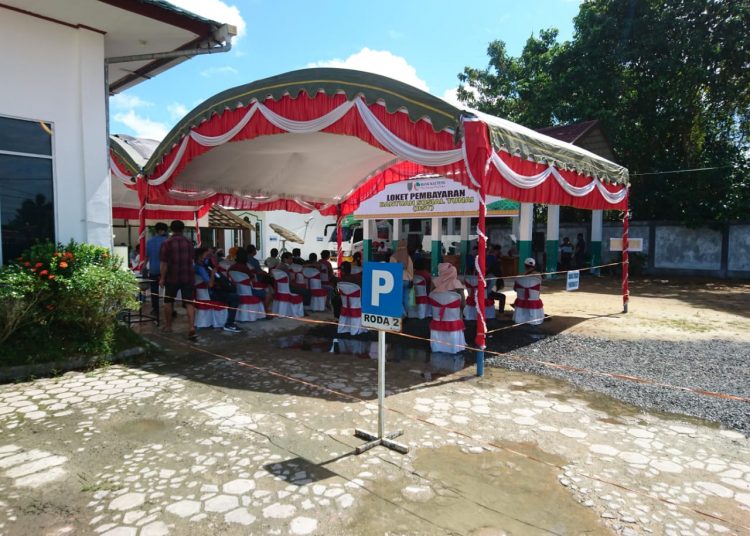 Penyaluran Bantuan Sosial Tunai (BST) yang bersumber dari APBD Provinsi Kalteng melalui Bank Kalteng Cabang Pulang Pisau