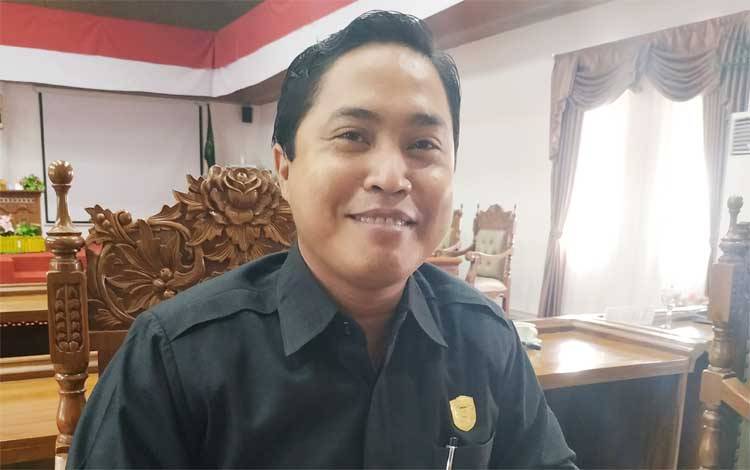 Arif Rahman Hakim