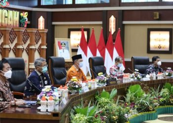 Sekretaris Daerah Provinsi Kalteng Fahrizal Fitri saat menghadiri sekaligus membuka secara langsung Musrenbang Provinsi Kalteng Tahun 2021