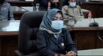 Anggota Dewan Perwakilan Rakyat Daerah (DPRD), Ani Mahrita