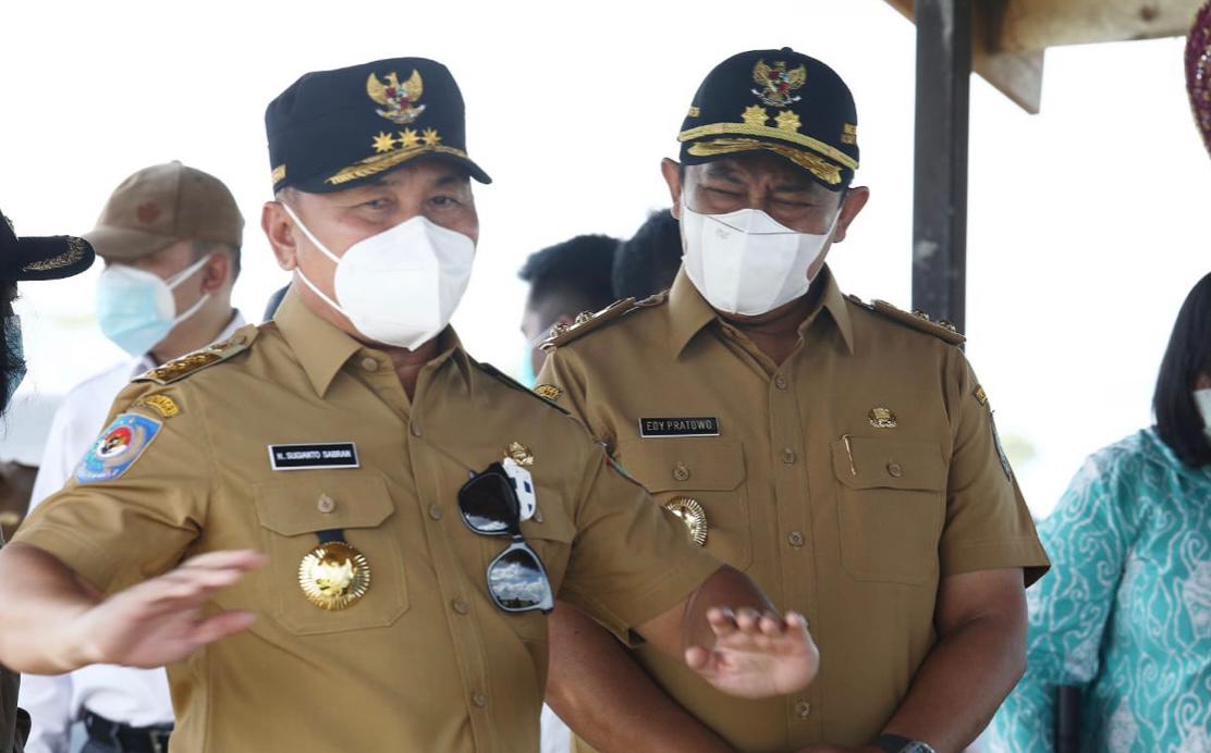 Gubernur dan Wakil Gubernur saat melakukan peninjauan lokasi Food Estate di Desa Belanti Siam, Kabupaten Pulang Pisau, Senin (28/6/2021)