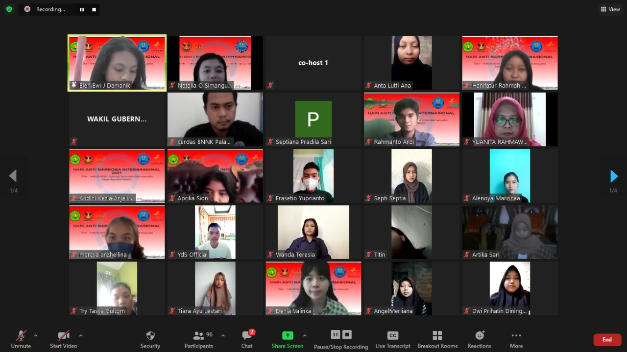 Foto bersama pada saat Webinar War On Drugs