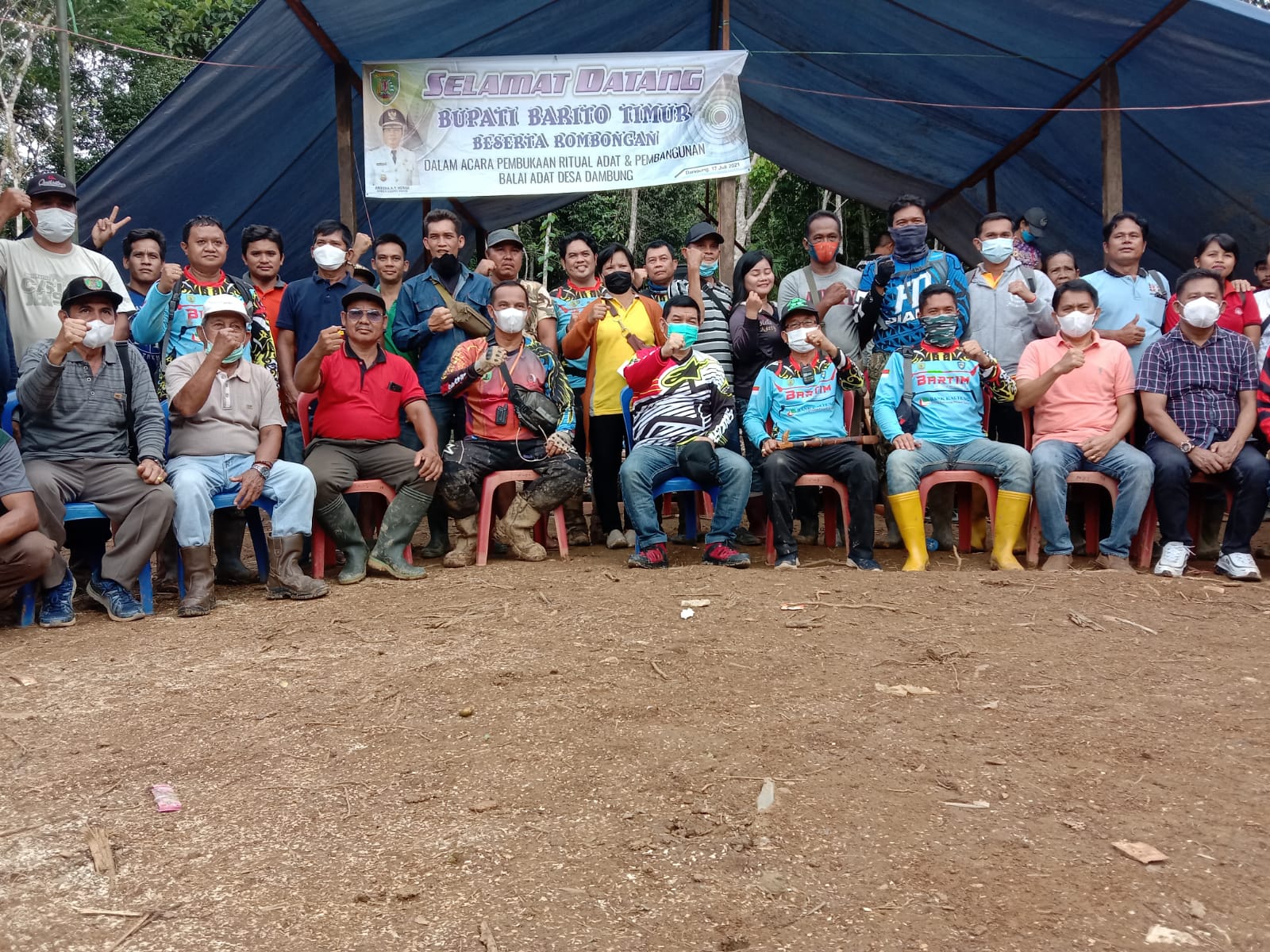 Acara peresmian pembangunan balai adat serta pembukaan upacara adat di Desa Dambung, Kecamatan Dusun Tengah, Sabtu (17/7/2021)