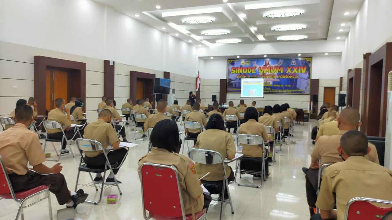 Polres Gumas saat berikan edukasi tentang bahaya Narkoba bertempat di di Gedung Cristian Center Jalan Yos Sudarso, Minggu (15/8/2021)