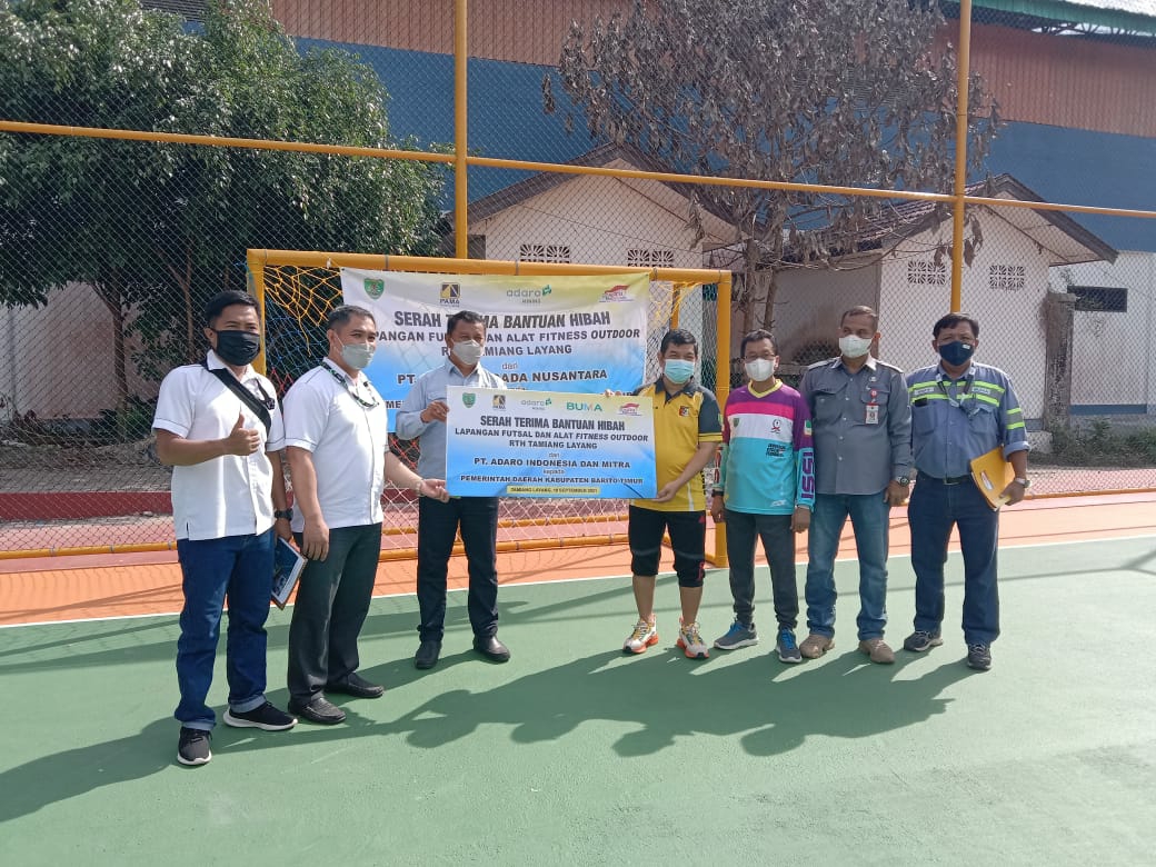 Acara penyerahan lapangan futsal dan arena fitnes outdoor di komplek ruang terbuka hijau (RTH) Nansarunai Tamiang Layang, Jumat (10/9/2021)