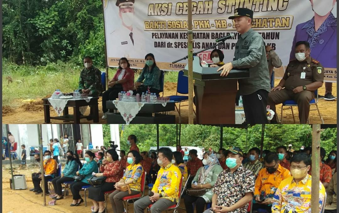 TP PKK Gumas bersama dengan Pemkab Gumas saat menggelar bakti sosial di Desa Tumbang Sian, Kecamatan Kahayan Hulu Utara (Kahut), Kamis (16/9/2021)