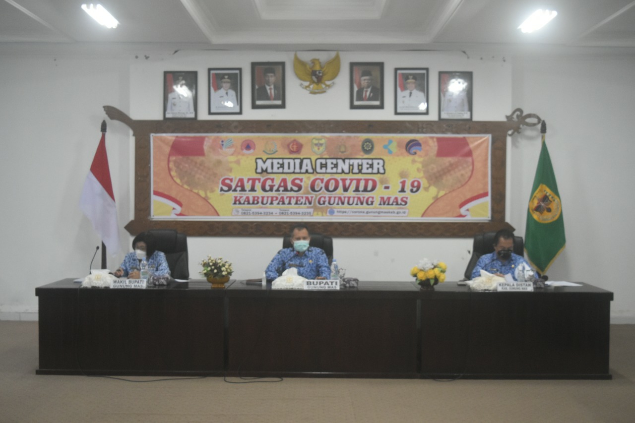 Pemerintah Kabupaten Gunung Mas saat menggelar rapat di ruang rapat lantai 1 Kantor Bupati, Jumat (17/9/2021)