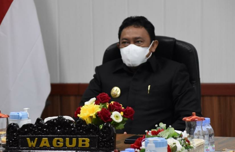 Wakil Gubernur Kalteng H. Edy Pratowo saat menghadiri secara virtual Rapat Paripurna ke-3 Masa Persidangan III Tahun Sidang 2021, DPRD Provinsi Kalteng