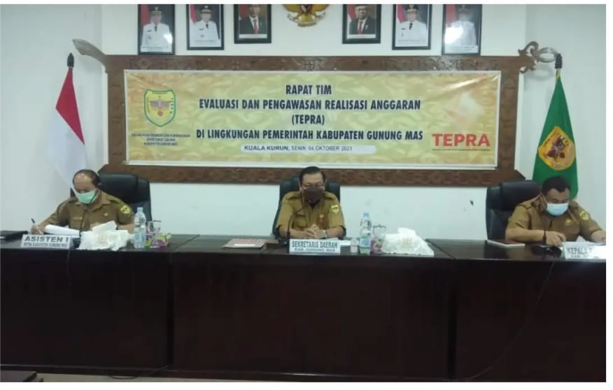 Rapat Tepra di ruang rapat lantai 1 kantor Bupati Gunung Mas, Senin (4/10/2021)