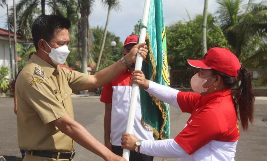 Pelepasan peserta Ikrar Bersama Anak Bangsa (IBAB) dan Hari Sumpah Pemuda ke-93 Tingkat Provinsi Kalimantan Tengah, Senin (25/10/2021)