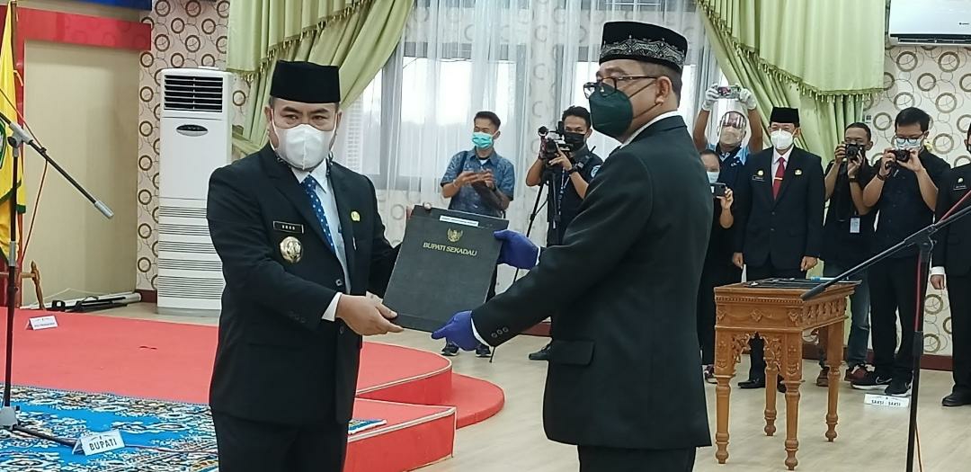 Pelantikan Mohammad Isa sebagai Sekretaris Daerah Kabupaten Sekadau