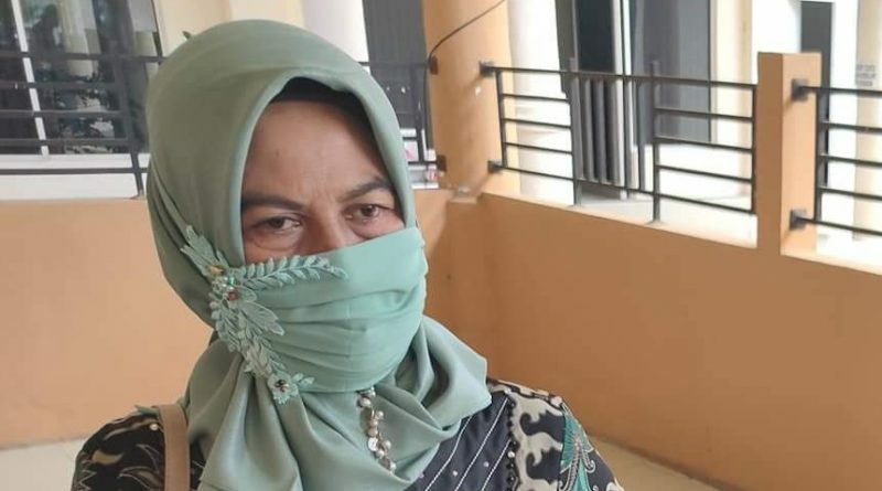 Wakil Ketua DPRD Kabupaten Barito Selatan (Barsel) Hj. Enung Irawati