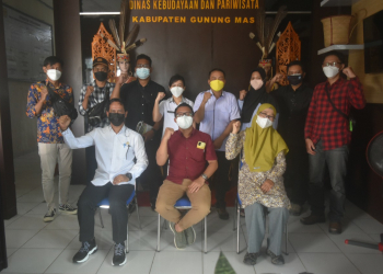 Balai Arkeologi Kalimantan Selatan saat menyambangi Dinas Kebudayaan dan Pariwisata Kabupaten Gunung Mas