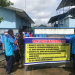 Ratusan pegawai Perusahaan Daerah Air Minum (PDAM) Kabupaten Kapuas saat menggelar aksi damai dengan memasang spanduk yang bertuliskan empat tuntutan, Senin (8/11/2021)