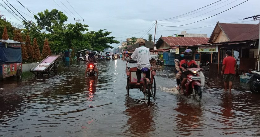 Pantauan banjir di Pasar Kahayan, Palangka Raya, Kalimantan Tengah