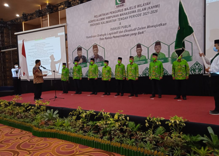 Pelantikan, Pengurus Majelis Wilayah KAHMI Kalteng Periode 2021-2026 yang dilantik oleh Sekjen MN KAHMI Drs. Manimbang Khariyadi