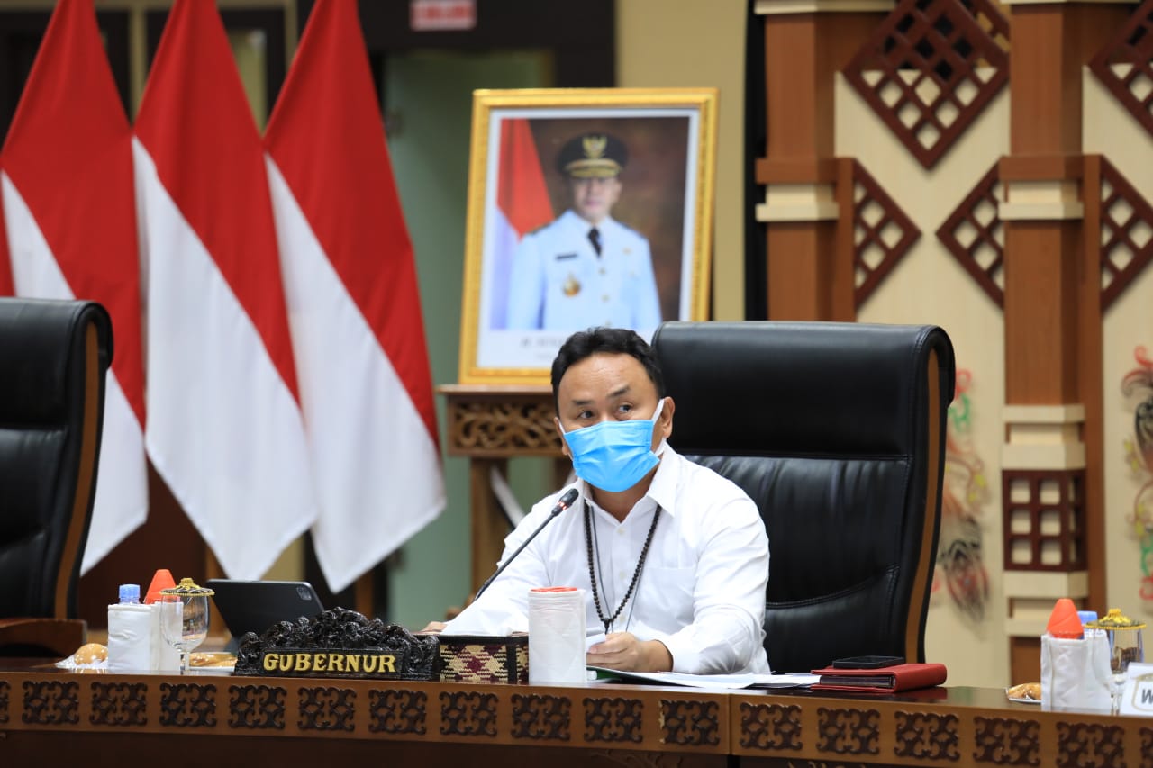 Gubernur Kalteng H. Sugianto Sabran saat pimpin Rakor Kesiapsiagaan Pemerintah Daerah dalam penanganan bencana alam dan bencana non alam di Kalteng