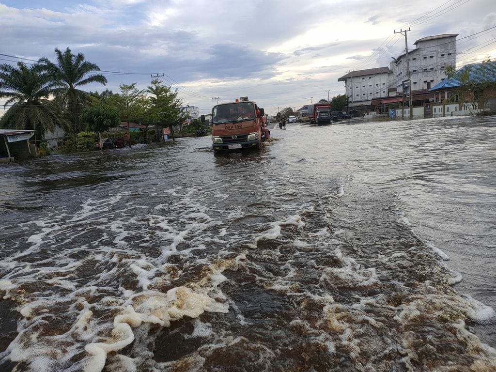 Banjiir ROB yang terjadi di wilayah Kalimantan Tengah