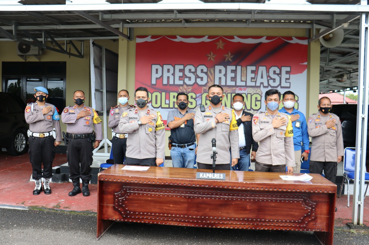 Polres Kabupaten Gunung Mas (Gumas) menggelar Press Release akhir tahun 2021 di halaman mako Polres Gumas, Rabu (29/12/2021)