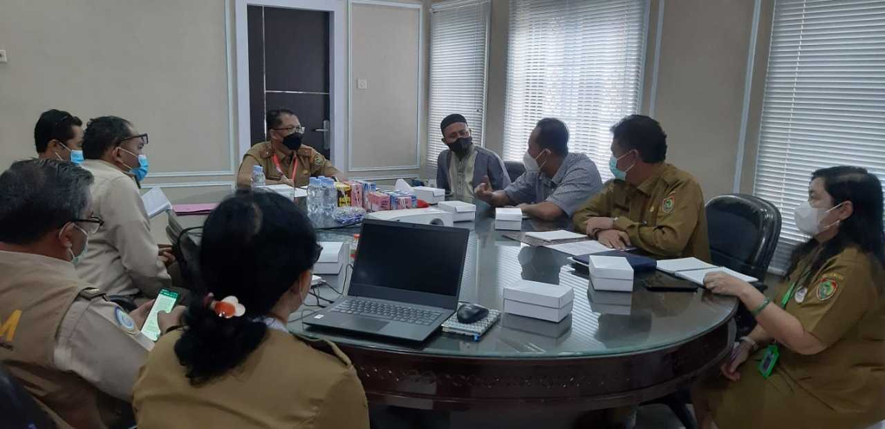 Kadislutkan memimpin langsung rapat persiapan launching produk ekspor perikanan