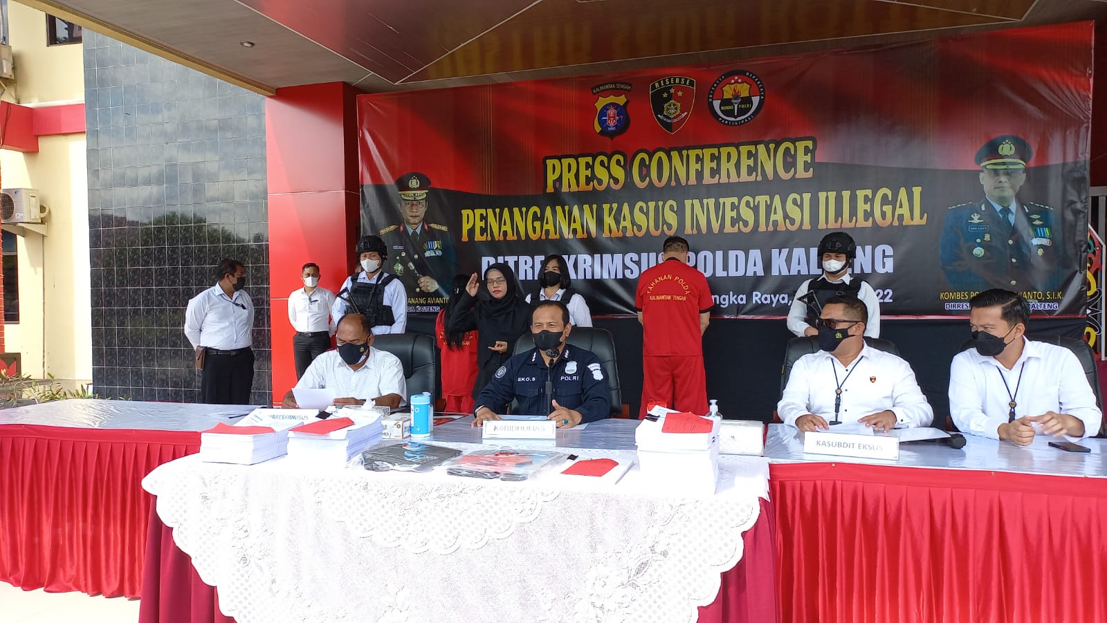 Polda Kalteng melaksanakan rilis pengungkapan kasus investasi ilegal 