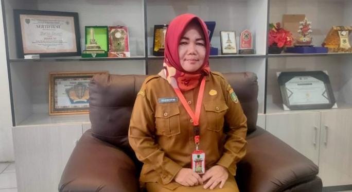 Dinas KPP Serahkan Combine Kepada Poktan Pamardi Putri