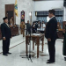 Ketua DPRD Kapuas mengambil sumpah dalam pelantikan salah satu anggota DPRD Kapuas