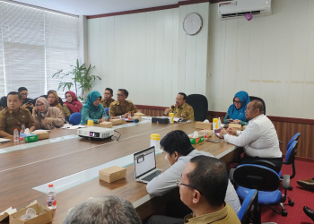 Jajaran Pemprov Kalteng dan juga panitia melakukan rapat untuk membahas persiapan kegiatan Ramadhan Festival 1445 H/2024 M, di Ruang Rapat Bajakah, Kantor Gubernur Kalteng, Senin (4/3/2024)