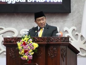 Dalam kesempatan tersebut, Edy Pratowo menyampaikan sambutan tertulis Gubernur Kalteng, mengucapkan selamat kepada kedua anggota dewan yang baru dilantik.