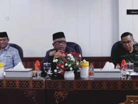 Plt. Sekretaris Daerah (Sekda) Kalimantan Tengah (Kalteng), Katma F. Dirun, memimpin Rapat Koordinasi Pelaksanaan Program Makan Bergizi Gratis (MBG) di Ruang Rapat Bajakah, Kantor Gubernur Kalteng, Jumat (10/1/2025).