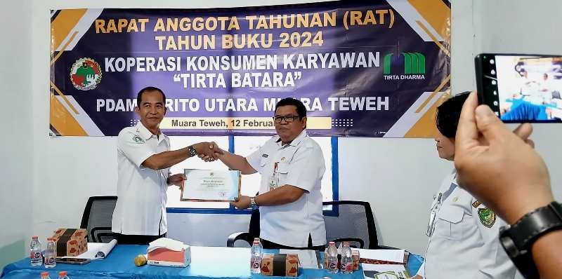 Kepala Dinas Tenaga Kerja, Transmigrasi, Koperasi, dan UKM (Nakertranskop UKM) Kabupaten Barito Utara, HM Mastur,