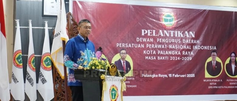 Pj Walikota, saat memberikan sambutan dalam pelantikan Dewan Pengurus Daerah (DPD) Persatuan Perawat Nasional Indonesia (PPNI) Kota Palangka Raya periode 2024-2029