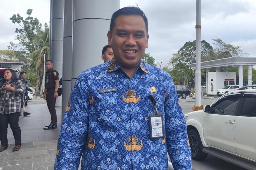 epala Disbun Kalteng, Rizky Ramadhana Badjuri, menegaskan bahwa pihaknya siap berperan aktif dalam mendukung aksi penertiban ini, terutama dalam proses verifikasi ulang terhadap koperasi perkebunan yang beroperasi di kawasan hutan.