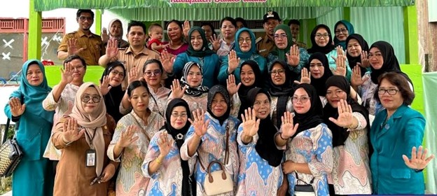 Penjabat (Pj) Ketua Tim Penggerak PKK Kabupaten Barito Utara, Ny. Melly Novita Indra Gunawan, mengajak seluruh Ketua TP PKK Desa se-Kecamatan Lahei Barat
