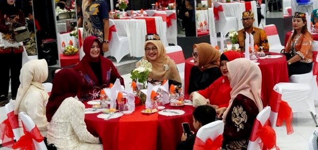 Acara ini dihadiri oleh Penjabat (Pj) Bupati Barito Utara Indra Gunawan, Ketua dan Wakil Ketua DPRD Barito Utara, unsur FKPD, anggota DPRD, jajaran pemerintah daerah, tokoh masyarakat, anggota Paskibraka, serta tamu undangan lainnya