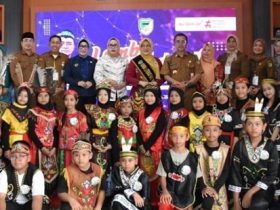 Picture26Ketua Komisi I DPRD Kabupaten Barito Utara, Hj Netty Herawati, menyampaikan apresiasi dan dukungannya terhadap penyelenggaraan Lomba Bertutur Tingkat SD/MI Tahun 2025 yang digelar oleh Dinas Kearsipan dan Perpustakaan Barito Utara,