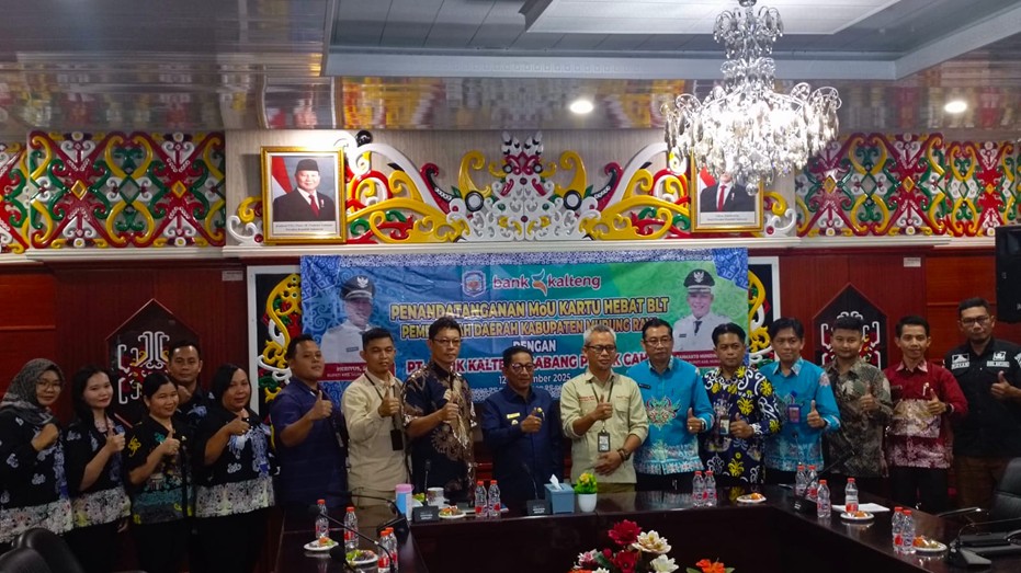 Penandatanganan dilakukan oleh Bupati Murung Raya, Heriyus SE, bersama pihak Bank Kalteng di Puruk Cahu