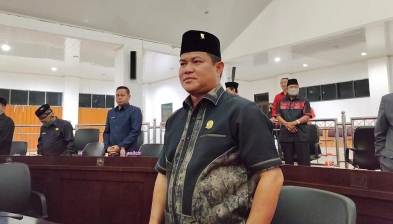 Ketua Fraksi PDIP DPRD Murung Raya, Bebie S. Sos., S.H., M.M., M.A.P.,