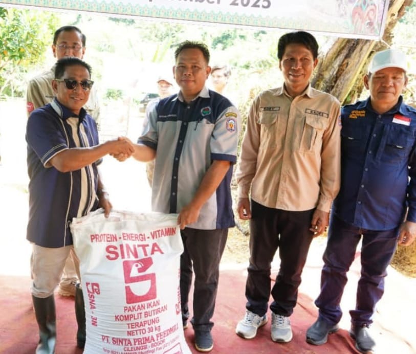 Bupati Murung Raya (Mura) Heriyus SE memberikan dukungan penuh terhadap penguatan ketahanan pangan di tingkat desa melalui pengembangan usaha Badan Usaha Milik Desa (BUMDes).