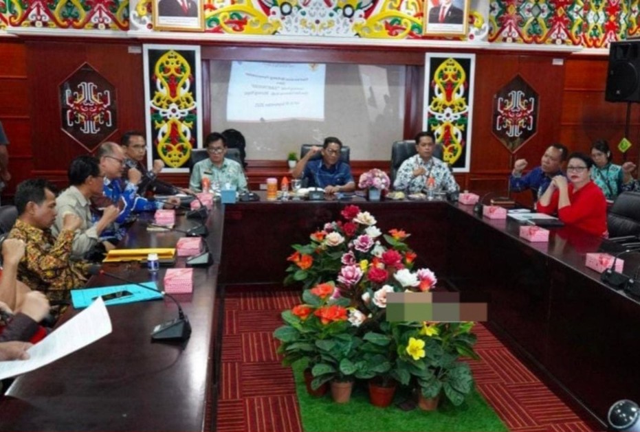 Kegiatan tersebut dihadiri langsung oleh Bupati Murung Raya Heriyus, Sekretaris Daerah Sarwo Mintarjo, para Asisten Setda, Kepala Perangkat Daerah, serta perwakilan dari berbagai stakeholder dan tamu undangan.