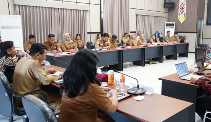 Pemerintah Kabupaten (Pemkab) Murung Raya (Mura) melalui Badan Pendapatan Daerah (Bapenda) menggelar rapat koordinasi evaluasi Peraturan Daerah (Perda) tentang Pajak Daerah dan Retribusi Daerah