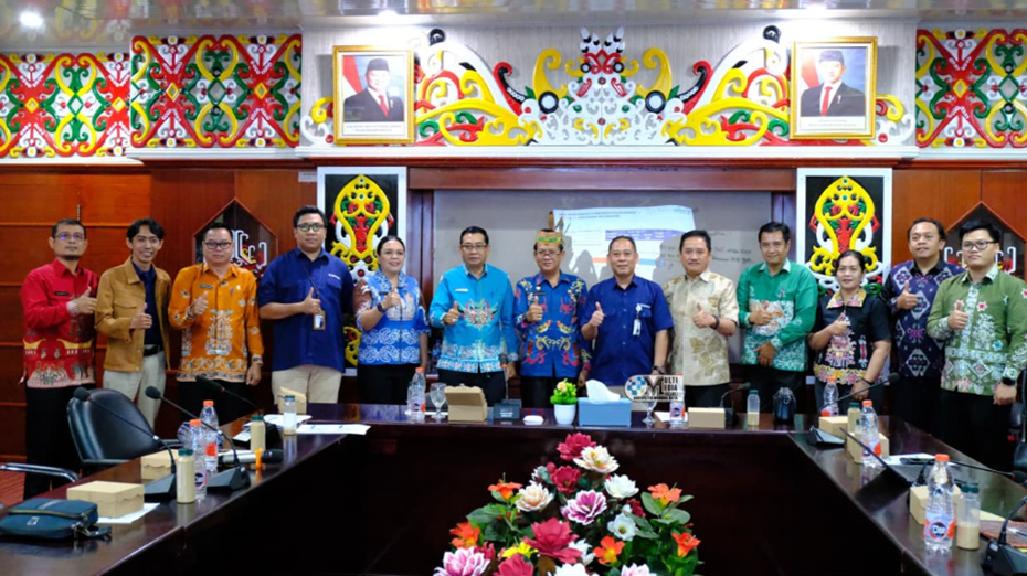 Forum tersebut dibuka secara resmi oleh Plt. Sekretaris Daerah (Sekda) Murung Raya, Sarwo Mintarjo, mewakili Bupati Murung Raya, Heriyus