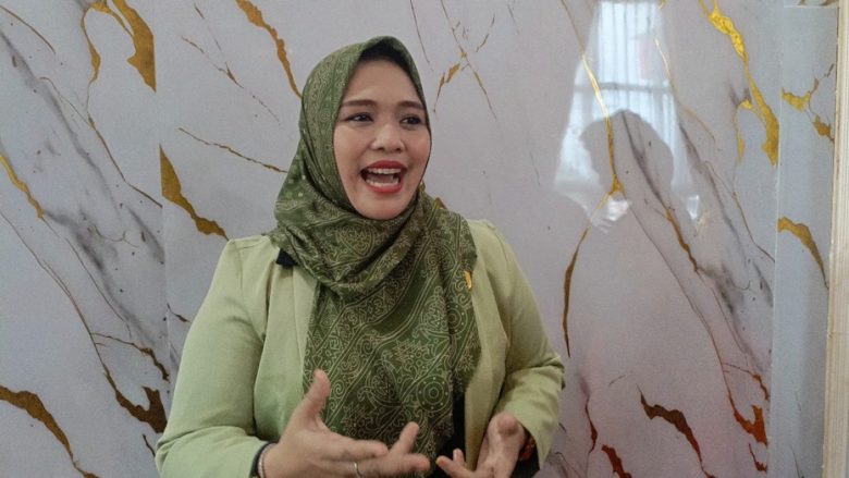 Wakil Ketua I DPRD Kabupaten Murung Raya (Mura), Dina Maulidah