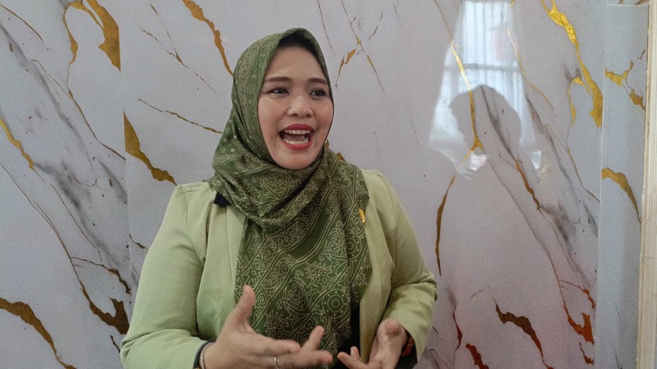 Wakil Ketua I DPRD Kabupaten Murung Raya (Mura), Dina Maulidah