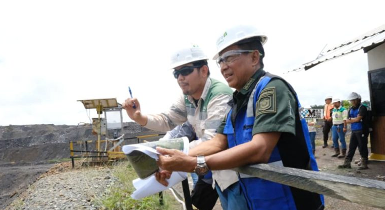 Bupati Murung Raya (Mura) Heriyus SE bersama jajaran Organisasi Perangkat Daerah (OPD) melakukan kunjungan kerja (kunker) ke PT Adaro Minerals Indonesia (AMI) Site Maruwai Coal yang berlokasi di Camp Lampunut, Desa Tumbang Baloi, Kecamatan Barito Tuhup Raya