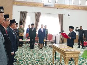 Pemerintah Kabupaten Murung Raya (Pemkab Mura) kembali melakukan penyegaran pejabat. Sebanyak belasan pejabat eselon II dimutasi oleh pasangan Bupati dan Wakil Bupati Murung Raya, Heriyus – Rahmanto Muhidin