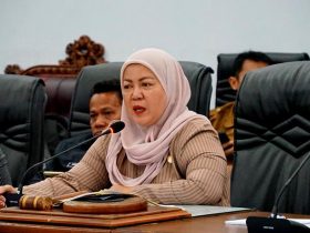 Waket II DPRD Barito Utara Hj Henny Rosgiaty Rusli