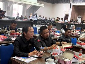 Dewan Perwakilan Rakyat Daerah (DPRD) Kabupaten Barito Utara menggelar rapat dengar pendapat (RDP) bersama Aliansi Masyarakat dan Masyarakat Adat Barito Utara